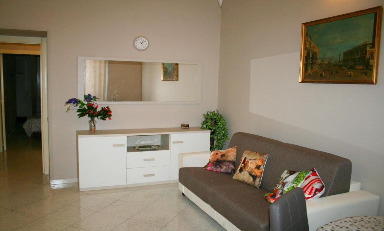 Montebello - Julia Apartment Roma Exterior foto